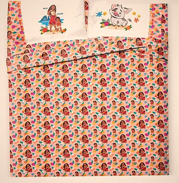 Jay Franco Disney Moana Queen Size Sheet Set - Super Soft 4 Piece Set