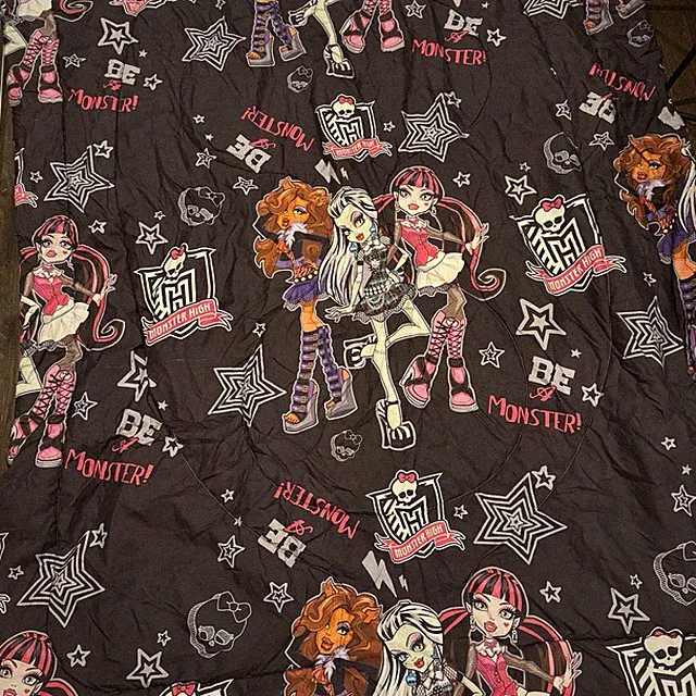 Monster High Reversible Comforter Franco 2012 TWIN 86 X 64