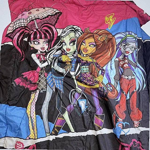 Monster High Twin Comforter Blanket Franco Reversible Multicolor Hearts 2012
